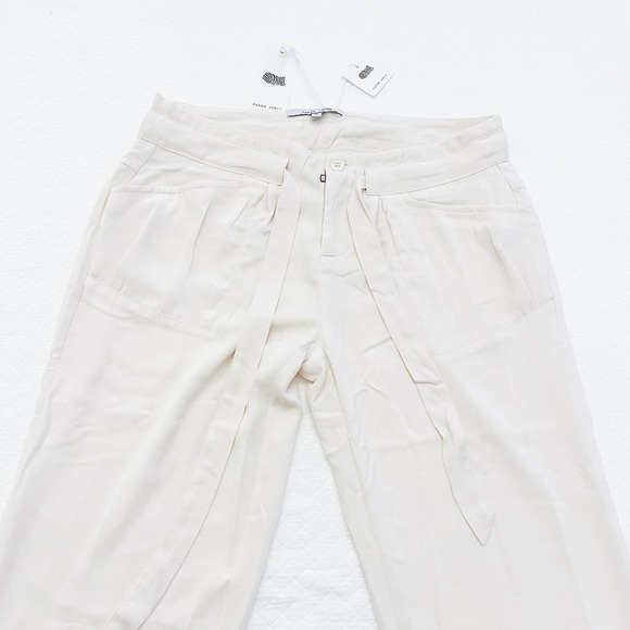 Naked Zebra Cream Straight Leg Pants Adjustable Crop SZ M - Picture 5 of 6